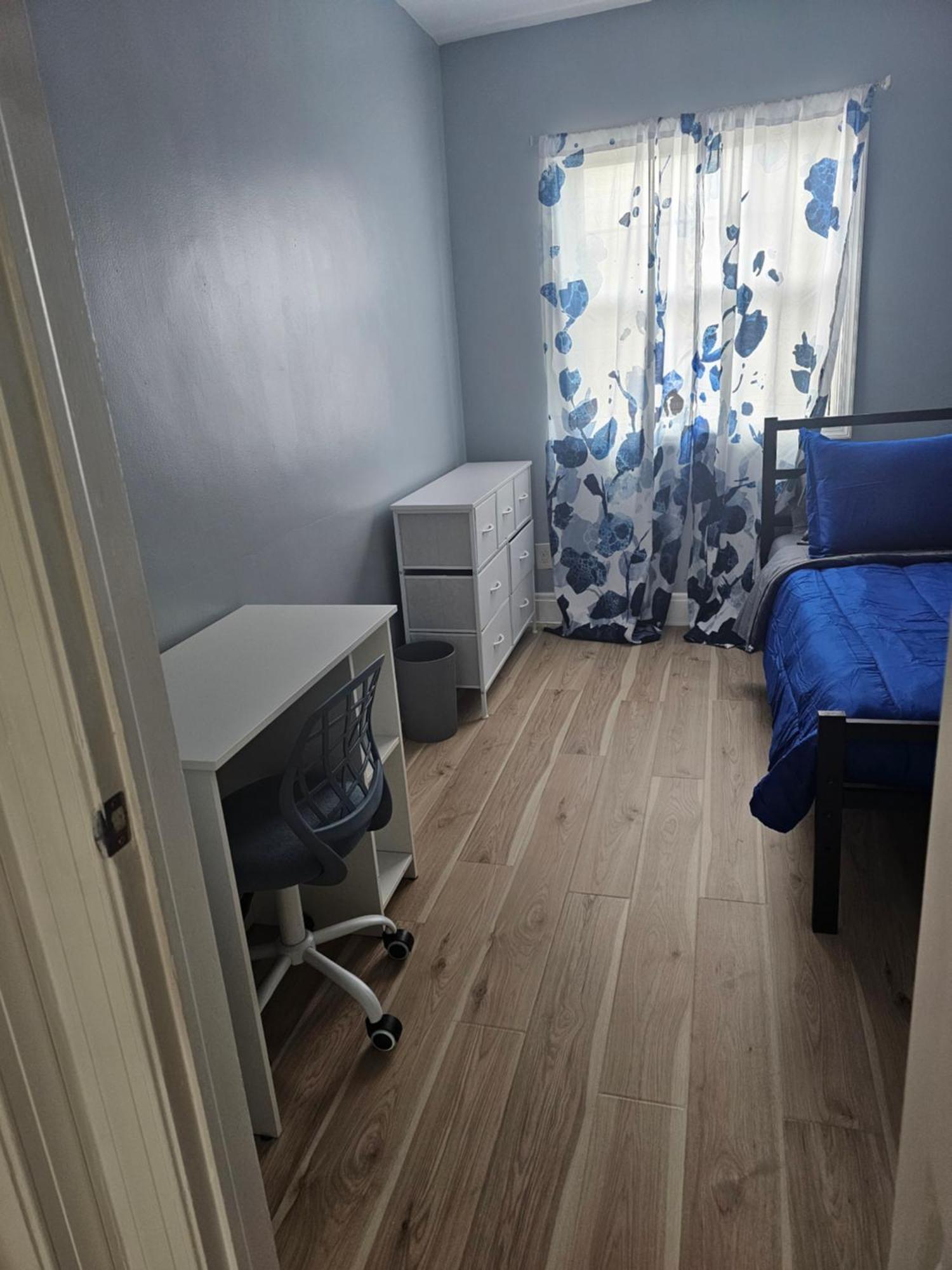 Small Cozy Room, Shared Bathroom Βαλτιμόρη Εξωτερικό φωτογραφία